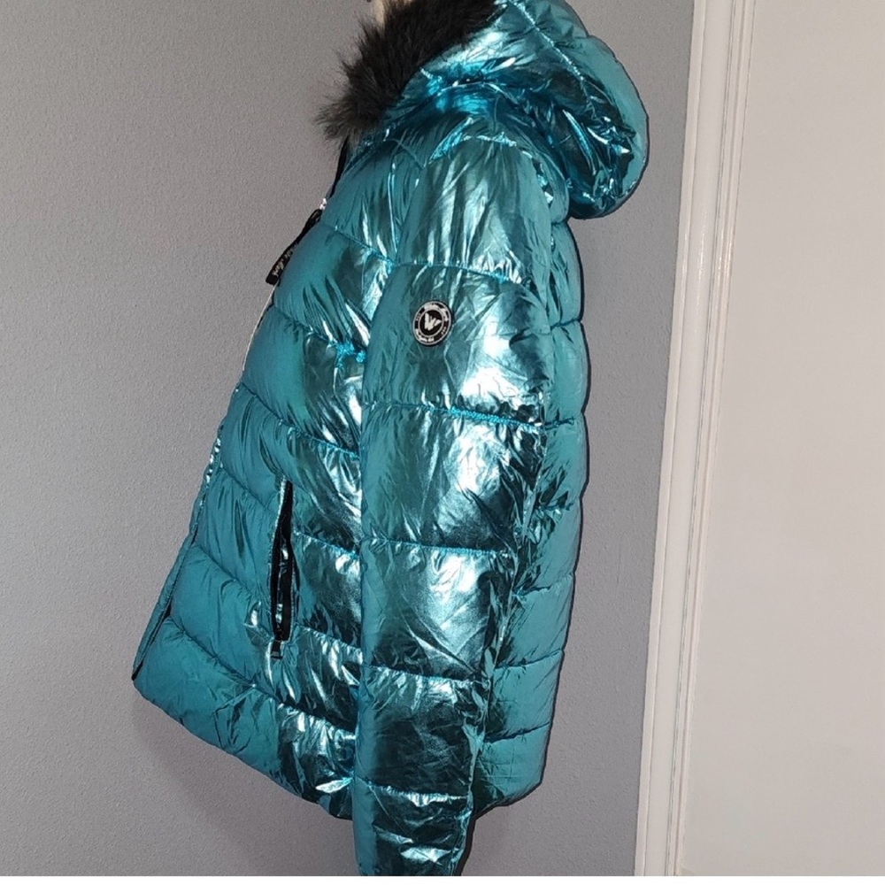 White Mark Metallic Blue Puffer Coat with Faux Fur Trim - Picture 7 of 10